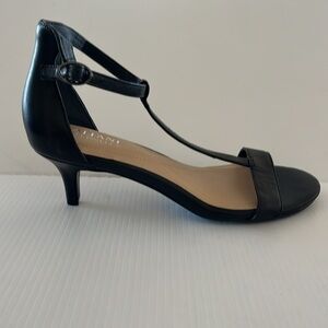 NWOT Alfani Chiarraa Black Step N Flex  Ankle T Strap Buckle Dress Sandal  7